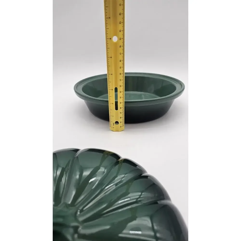 LE CREUSET Pumpkin Pie Dish W/Lid In Artichaut